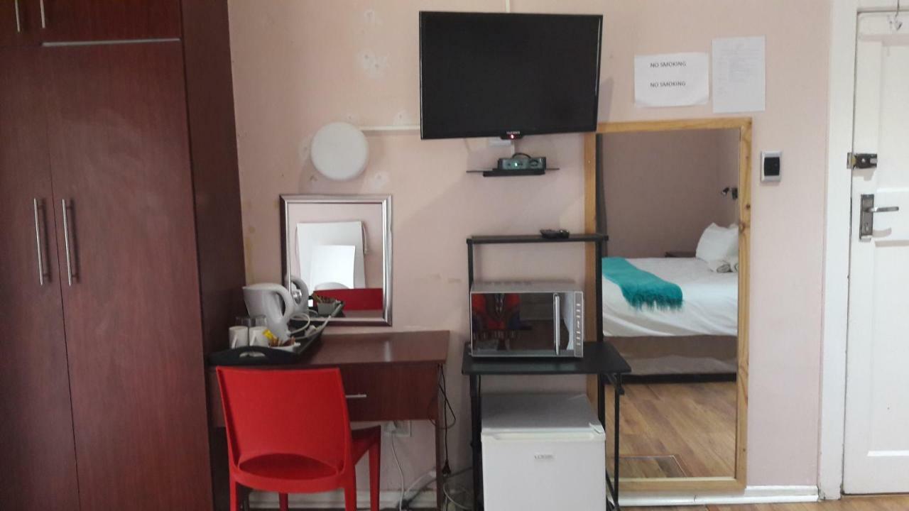 Matatiele Beverly Corner Lodge מראה חיצוני תמונה