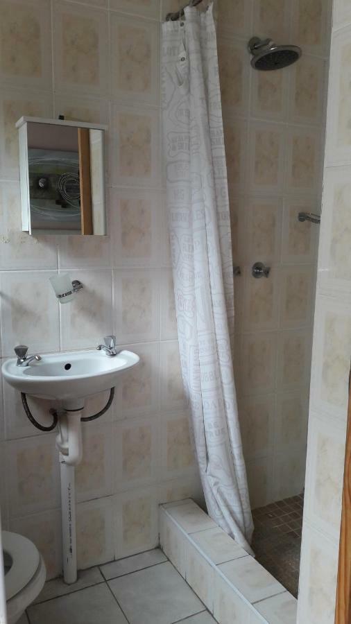 Matatiele Beverly Corner Lodge מראה חיצוני תמונה