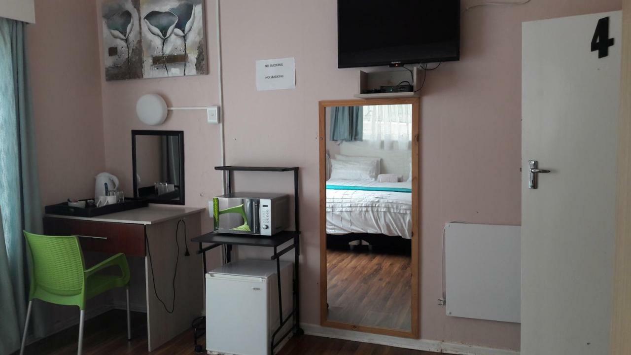 Matatiele Beverly Corner Lodge מראה חיצוני תמונה